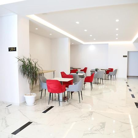 Relax Mea Hotel Саранде Екстериор снимка
