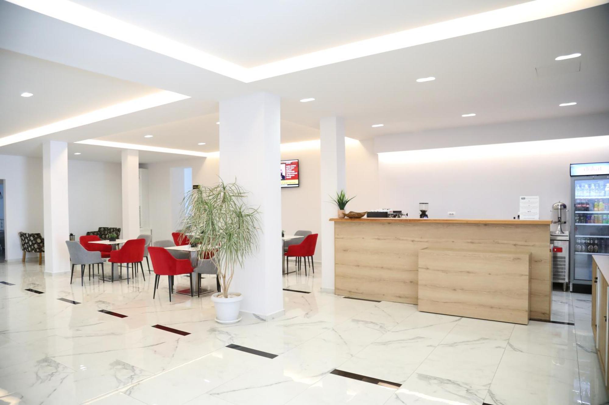 Relax Mea Hotel Саранде Екстериор снимка